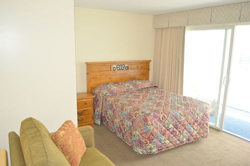 The Pelham Resort Motel Hampton Bagian luar foto